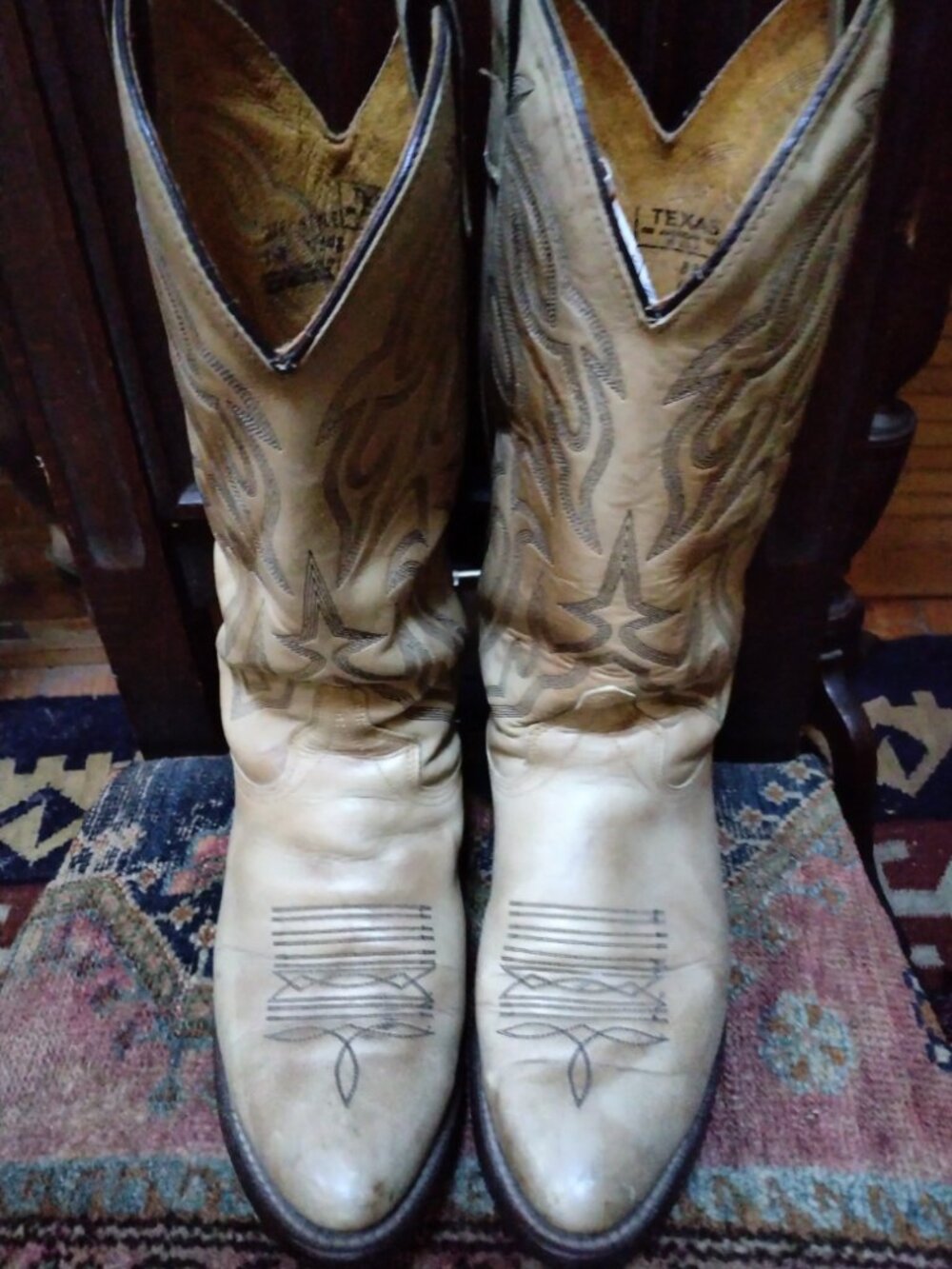 Mens Distressed Texas Cowboy Boots Well Seasoned Size 7.5